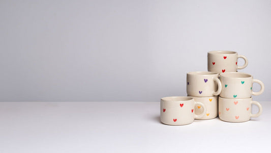 Cadeau pour couple personnalisé : cinq idées en céramique artisanale